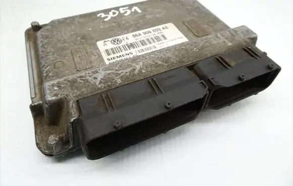 Volkswagen Golf IV Engine control unit/module 06A906033AS 5WP40151