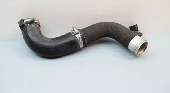 Intercooler hose/pipe