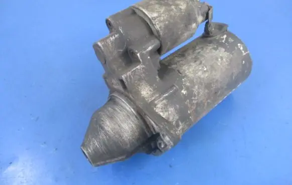 Opel Zafira A Starter motor