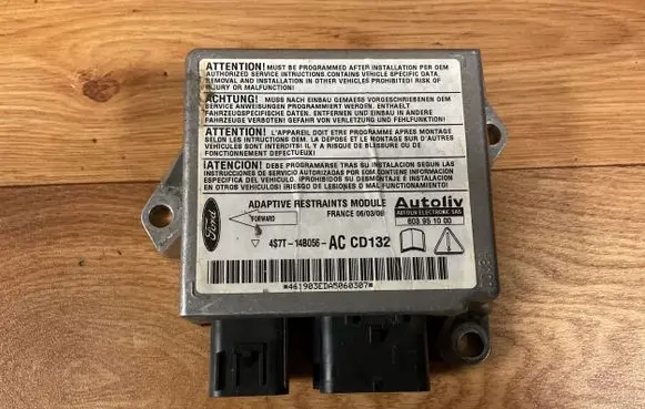 Ford Mondeo Mk III Airbag control unit/module 4S7T14B056AC CD132
