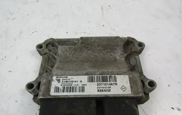 Dacia Logan I Engine control unit/module ECU 237101467R
