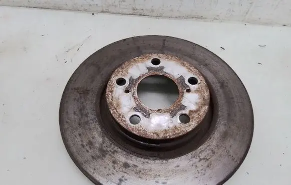 Toyota Avensis T250 Front brake disc