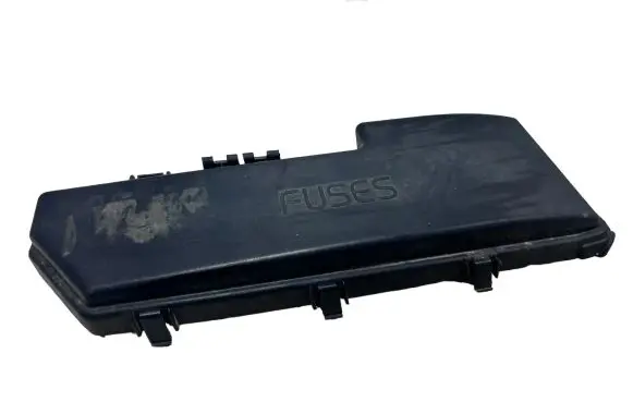 Volvo XC90 Fuse box cover 9494211