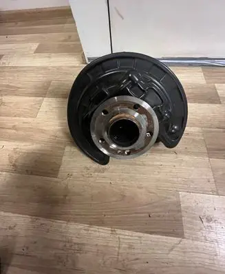 Mercedes-Benz CLA C118 X118 Rear wheel hub 2470600