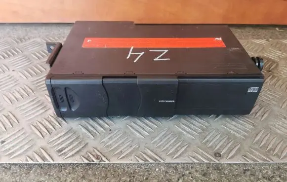 BMW X5 E53 CD/DVD changer 6946989