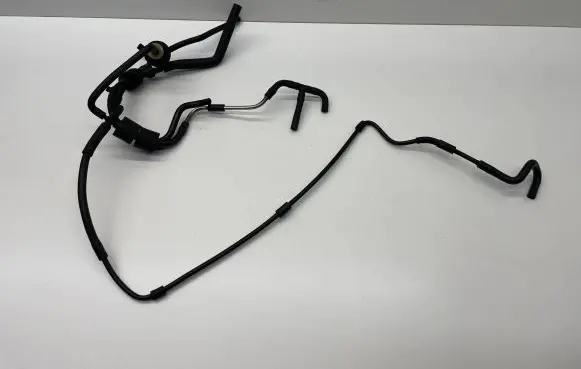 Volkswagen PASSAT B6 Vacuum line/pipe/hose 03G131051