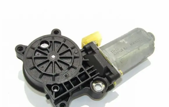 Volvo S60 Rear door window regulator motor 0130821777