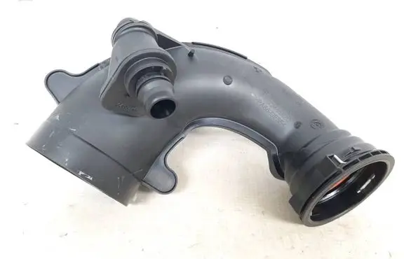 BMW X5 G05 Air intake hose/pipe 8689758 13718689758