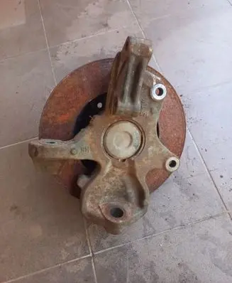 Volkswagen Crafter Front wheel hub