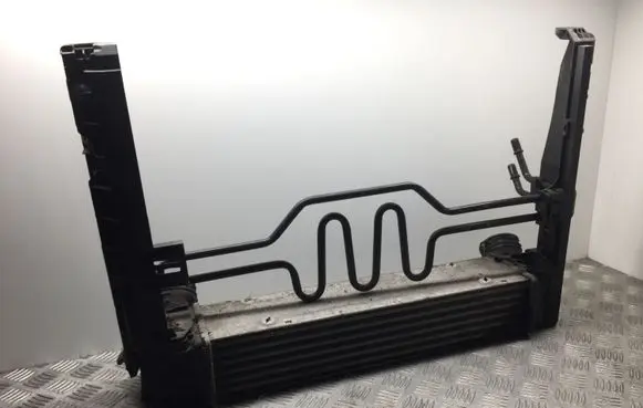 BMW 3 E90 E91 Intercooler radiator 7798788