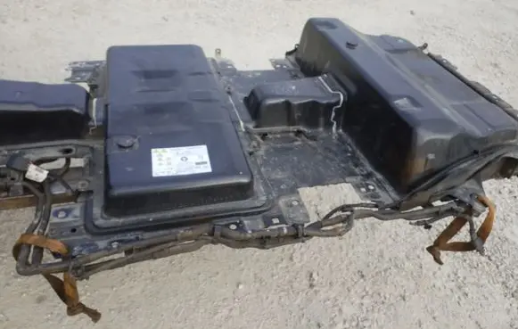 Opel Corsa F Hybrid / electric car battery 9847028980 9853117180