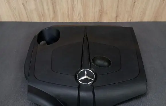 Mercedes-Benz B W246 W242 Engine cover (trim) 6510102413 A6510102413