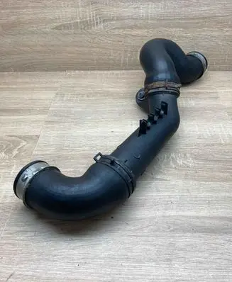 Volkswagen PASSAT B6 Engine coolant pipe/hose 3C0145770B
