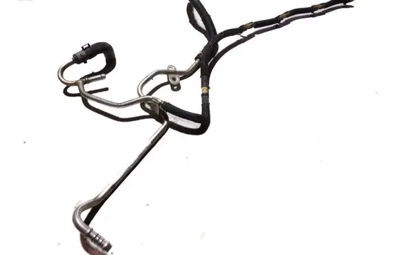Volkswagen PASSAT B7 Fuel return line/hose 03L201360AD
