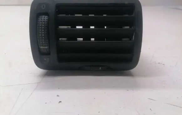 Volkswagen PASSAT B5.5 Dashboard side air vent grill/cover trim 3B0819704D