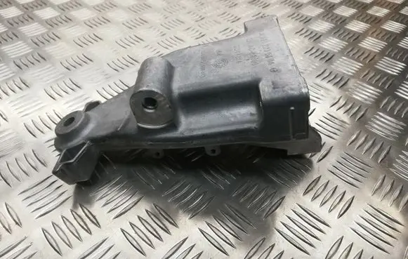 Mercedes-Benz GLC X253 C253 Engine mounting bracket A6512235604