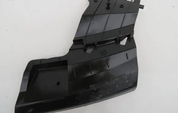 Volvo V60 Front bumper mounting bracket 31323429
