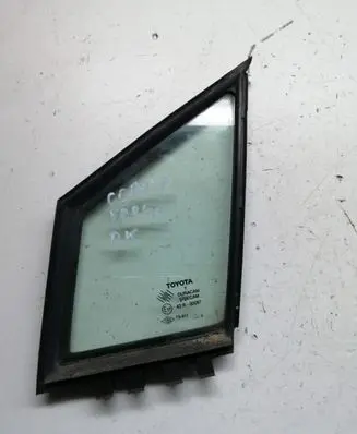 Toyota Corolla Verso AR10 Front door vent window glass four-door 682160F010 43R00097