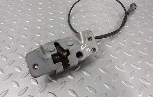 Chrysler Voyager Sliding door lock 