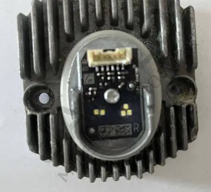 BMW M5 F90 LED ballast control module 7214939 63117214939
