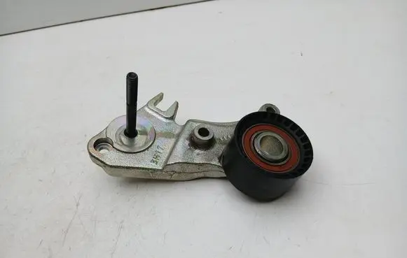 Volvo V60 Generator/alternator belt tensioner 31401396