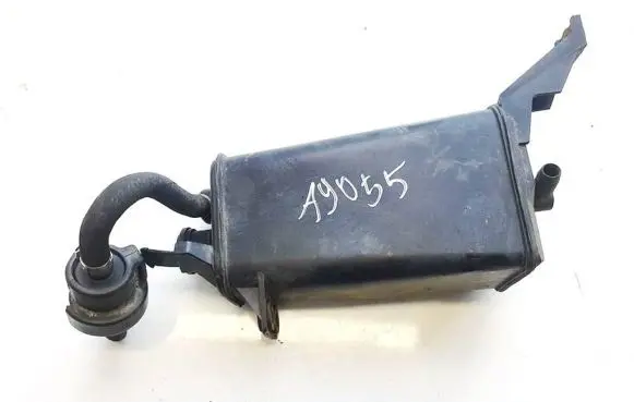 Active carbon filter fuel vapour canister