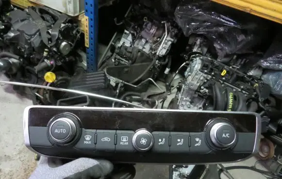 Audi A3 S3 8V Climate control unit