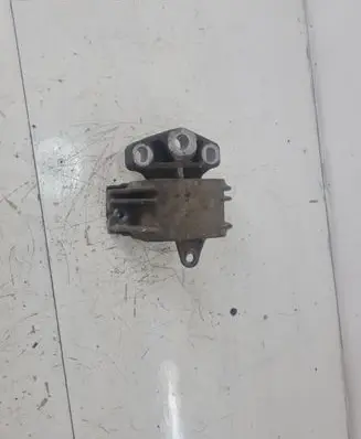 Seat Alhambra (Mk1) Gearbox mount