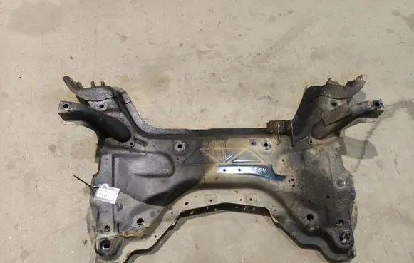 Citroen C4 I Front subframe