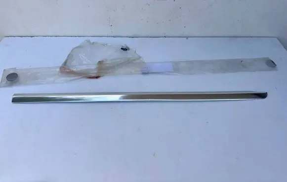 Mercedes-Benz E W213 Rear side glass trim A2136700100