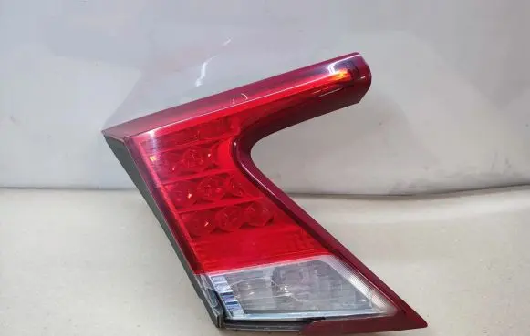 Tailgate rear/tail lights