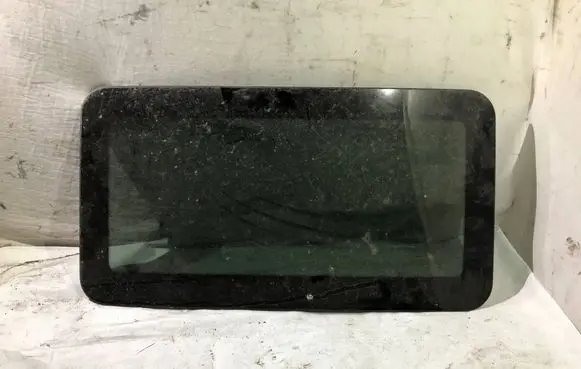 BMW 5 E60 E61 Sunroof glass 7033530