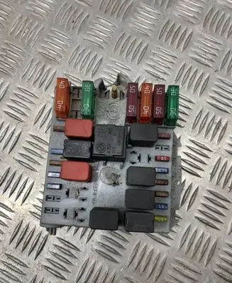 Alfa Romeo 147 Fuse box set 46558759
