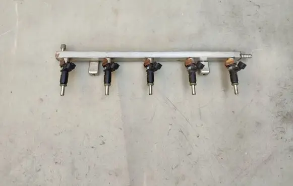 Volkswagen PASSAT B7 USA Fuel injectors set 07K133317E 07K906031C
