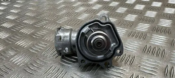 Mercedes-Benz E W212 Thermostat/thermostat housing A6422002315