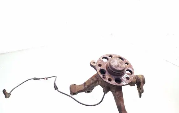 Mercedes-Benz B W245 Front wheel hub spindle knuckle