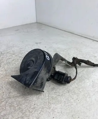 Volkswagen Golf VII Horn signal 5Q0951221 3G0951182A
