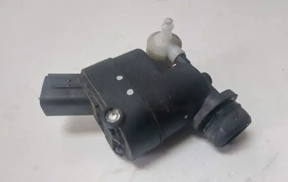 KIA Sorento Windscreen/windshield washer pump 985102W500