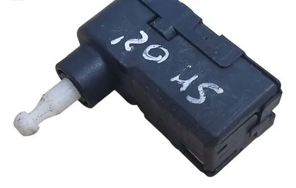 Headlight level adjustment motor