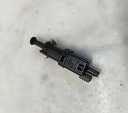 Volvo S40, V40 Brake pedal sensor switch 9146505