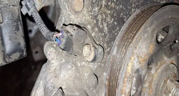 Toyota Aygo AB10 Crankshaft position sensor 