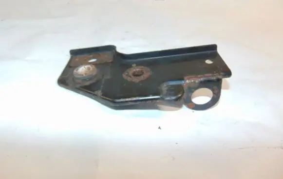 Toyota Avensis T270 Radiator mount bracket 165050R050