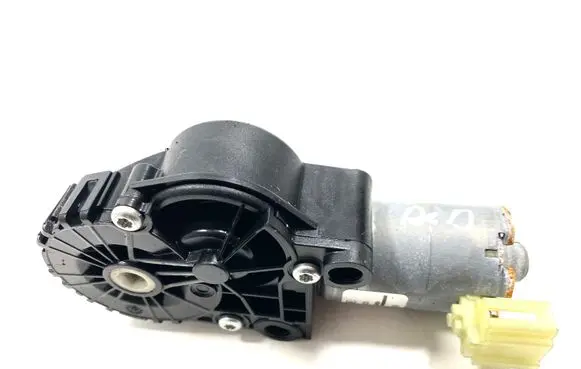 Volvo XC60 Seat adjustment motor 0390204025 12V0390204025 30761809