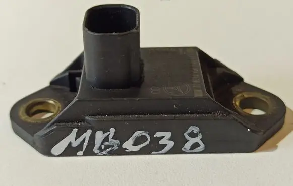 Mercedes-Benz S W220 Airbag deployment crash/impact sensor 0025426918