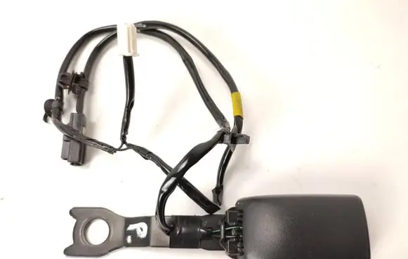 Mitsubishi Lancer X Front seatbelt buckle E034501