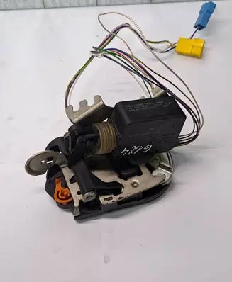 Mercedes-Benz Vaneo W414 Rear door lock A4147300335