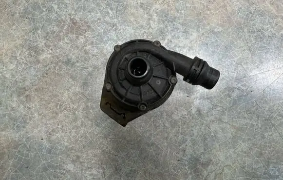 BMW i3 Electric auxiliary coolant/water pump 8600286 8679882 11518679882