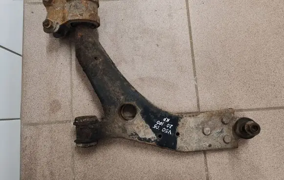 Volvo V50 Front lower control arm/wishbone