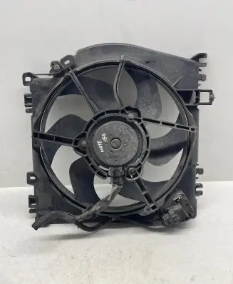 Radiator cooling fan shroud