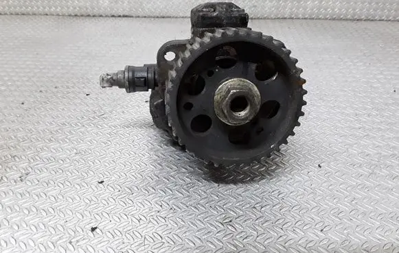 Alfa Romeo 156 Fuel injection high pressure pump 0445010071